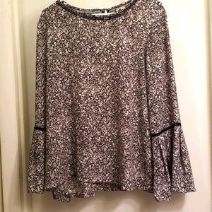 LOFT Long Bell Sleeve Top L Floral